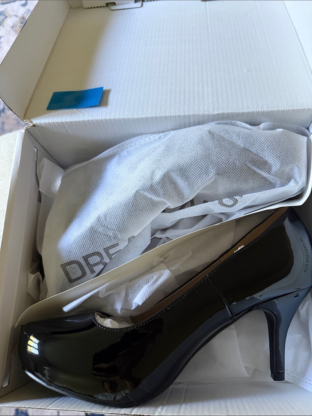 Dream Pairs Black Patent Mid Heel Pumps - Picture 6 of 6